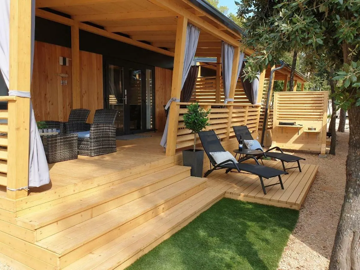 Mobile Home Starfish V Camp Soline Biograd Na Moru Campsite